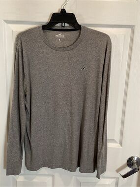 Hollister Men’s Long Sleeve Crew Tee - Heather Gray